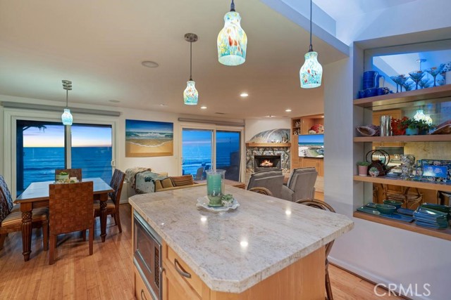 960 Neptune Avenue, Encinitas CA: https://media.crmls.org/medias/7ae341f4-5acb-4453-b47b-1ff9014d90ee.jpg