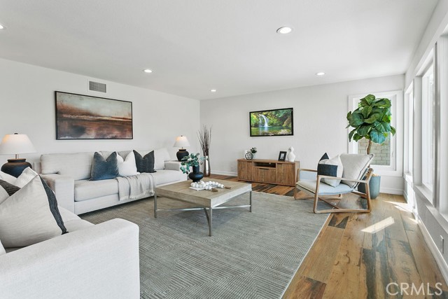 1101 Kenwood Place, Fullerton CA: https://media.crmls.org/medias/7ae449e1-aec2-4e82-9698-159ac0741f32.jpg