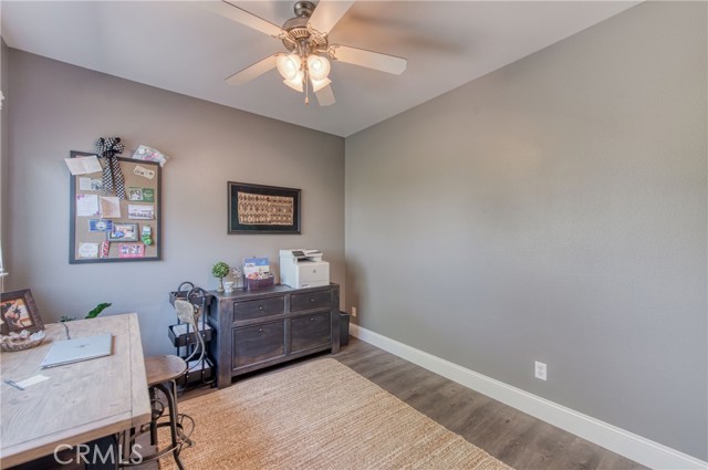 Detail Gallery Image 25 of 47 For 5272 W King Fisher Ln, Fresno,  CA 93722 - 4 Beds | 2/1 Baths