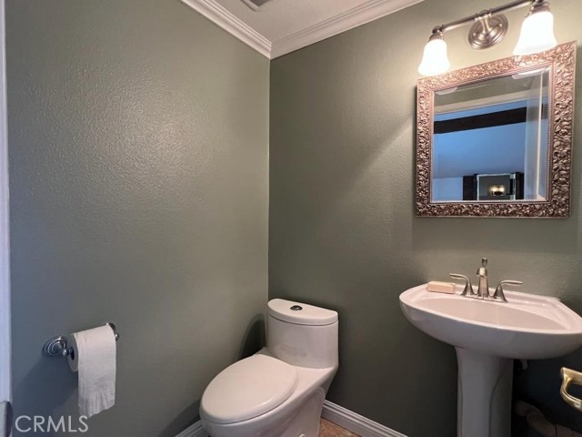 Detail Gallery Image 9 of 40 For 24236 via San Clemente, Mission Viejo,  CA 92692 - 3 Beds | 2/1 Baths
