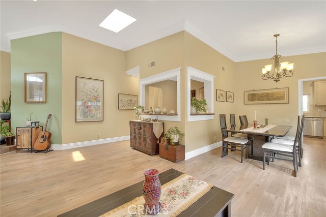 Image 15 of 52 For 10644 Claridge Place