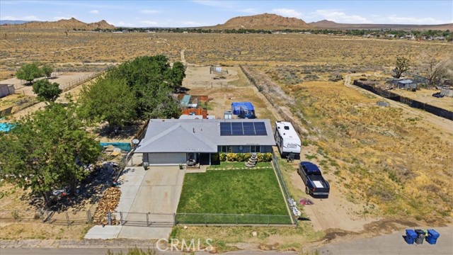 15235 Newmont, Lancaster CA: https://media.crmls.org/medias/7ae7ea6a-7d10-4af8-b47d-528ff94b9126.jpg