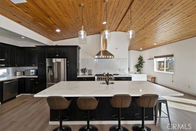 Detail Gallery Image 12 of 73 For 1051 Mound, Big Bear City,  CA 92314 - 4 Beds | 5 Baths