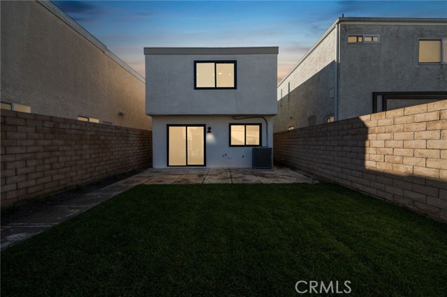 Detail Gallery Image 24 of 29 For 332 Flint Ave, Long Beach,  CA 90814 - 3 Beds | 3 Baths