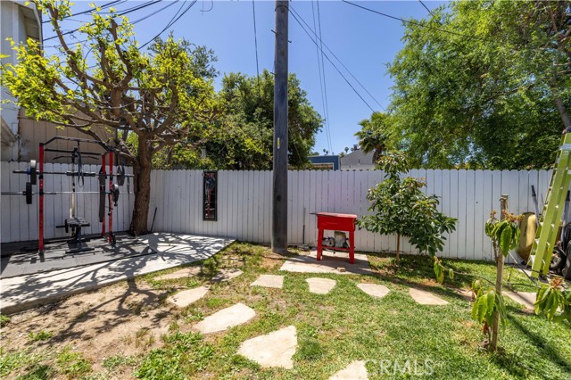 Detail Gallery Image 43 of 50 For 221 Newland St, Los Angeles,  CA 90042 - 3 Beds | 2 Baths