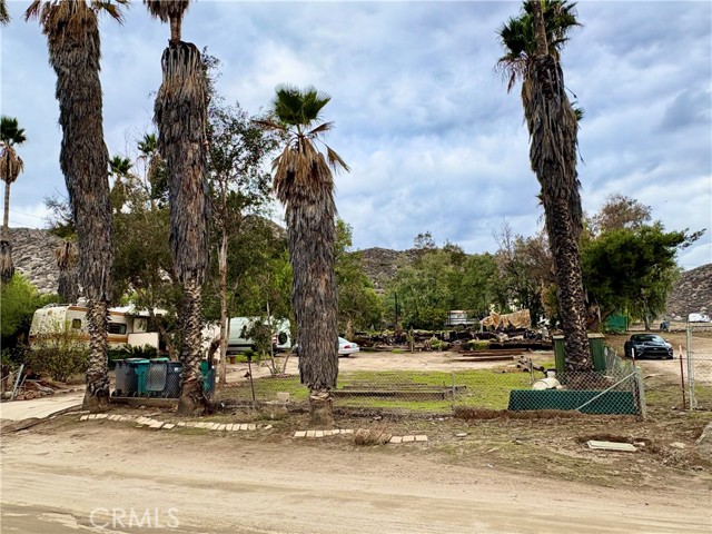 Detail Gallery Image 5 of 32 For 33510 Beverly, Hemet,  CA 92545 - – Beds | – Baths