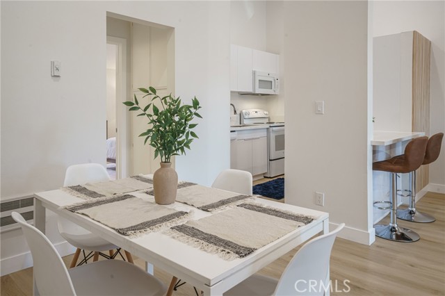 904 Camino Real, Redondo Beach CA: https://media.crmls.org/medias/7aea0996-c270-4788-8106-f6f97df57dc9.jpg