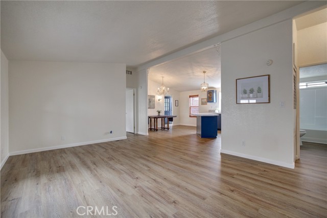 Detail Gallery Image 9 of 37 For 3700 Buchanan St #104,  Riverside,  CA 92503 - 3 Beds | 2 Baths