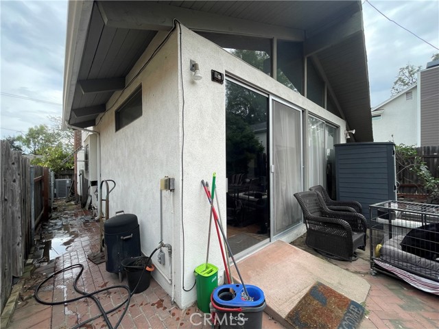 643 W Alegria Avenue, Sierra Madre CA: https://media.crmls.org/medias/7aebb86c-1eec-40ef-9d90-84bd66d6b96d.jpg