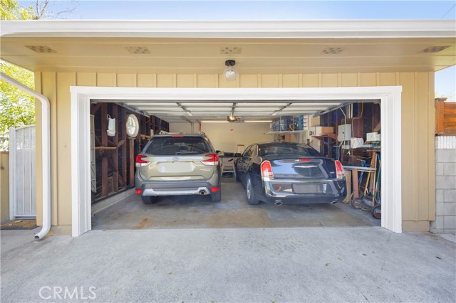 929 E Marshall Place, Long Beach CA: https://media.crmls.org/medias/7aed4ca8-524e-4a5c-9168-7c9ddfa76c99.jpg