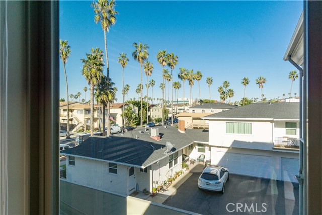206 Calle Miramar, Redondo Beach, California 90277, 4 Bedrooms Bedrooms, ,3 BathroomsBathrooms,Residential,Sold,Calle Miramar,SB17021229