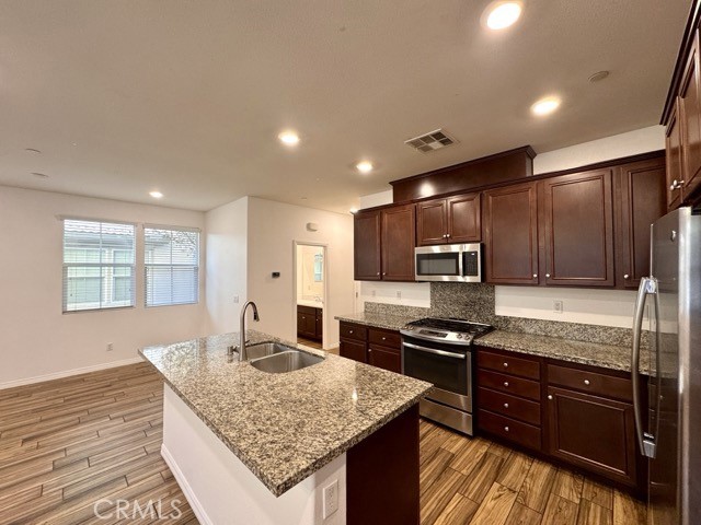 Detail Gallery Image 13 of 60 For 40372 Calle Real, Murrieta,  CA 92563 - 3 Beds | 2/1 Baths