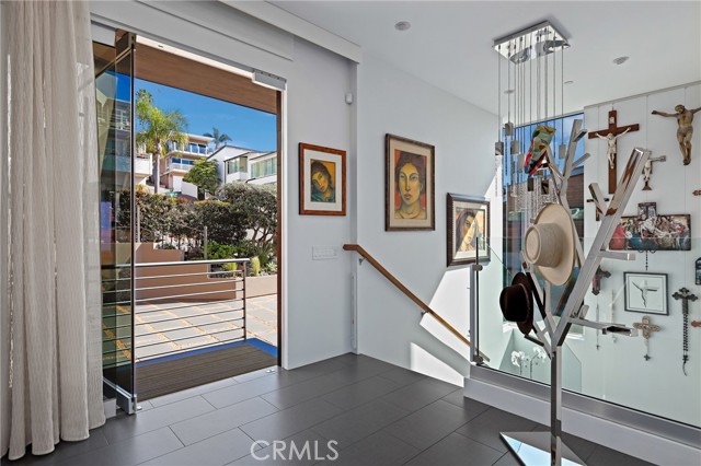 Detail Gallery Image 31 of 73 For 1088 Del Mar Ave, Laguna Beach,  CA 92651 - 4 Beds | 4/1 Baths