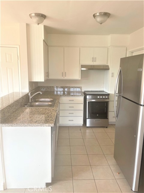 Detail Gallery Image 11 of 35 For 506 Avenida Victoria a,  San Clemente,  CA 92672 - 3 Beds | 2 Baths