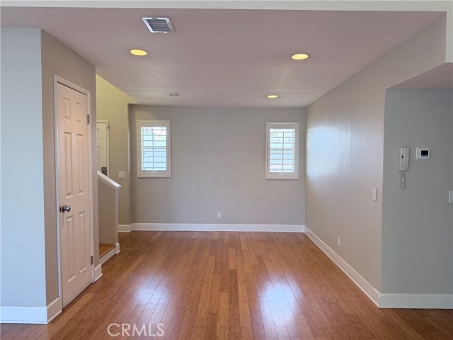 14647 Dickens, 8 photo 3