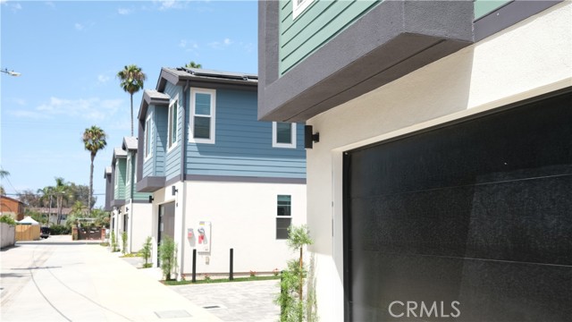 4 Bed Home for Sale in Costa Mesa, California