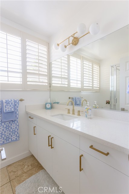 163 Paseo De La Concha, Redondo Beach, California 90277, 2 Bedrooms Bedrooms, ,2 BathroomsBathrooms,Residential,For Sale,Paseo De La Concha,SB25144655