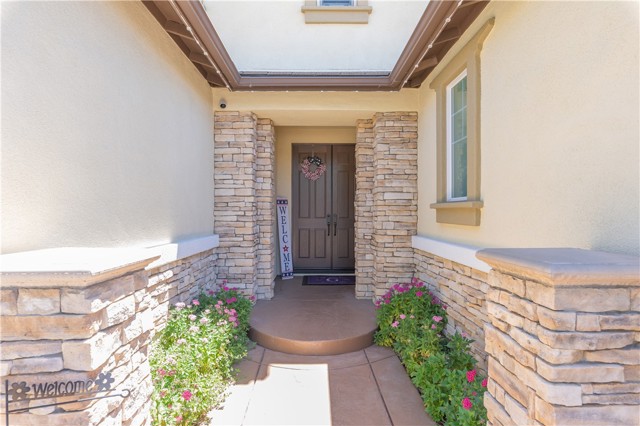 Detail Gallery Image 6 of 48 For 11645 Wiggins Ct, Yucaipa,  CA 92399 - 4 Beds | 3/1 Baths