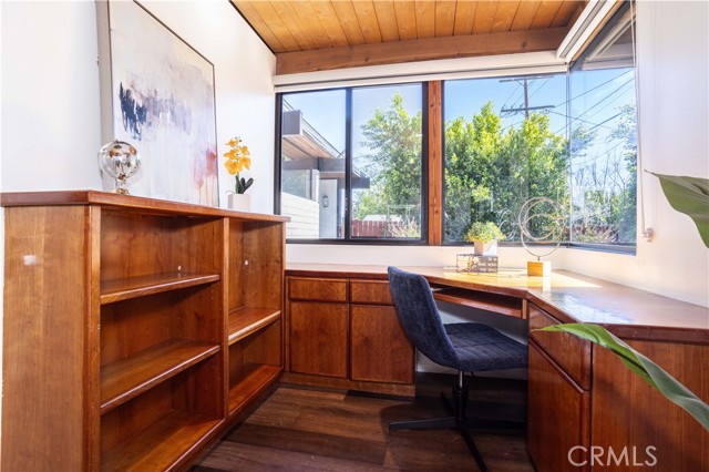 Detail Gallery Image 25 of 44 For 17442 Horace St, Granada Hills,  CA 91344 - 3 Beds | 3 Baths