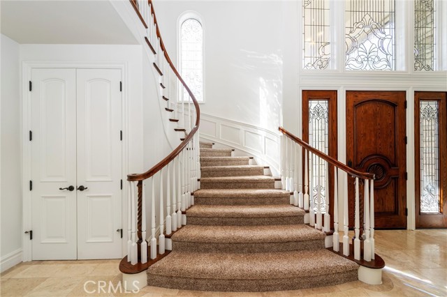 45200 Oak Manor Ct, Temecula CA: https://media.crmls.org/medias/7af2e928-6e4e-440d-bbe4-58c7795aa014.jpg