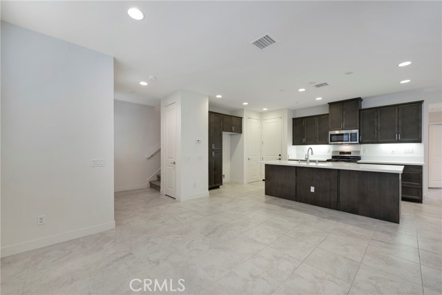 Detail Gallery Image 16 of 44 For 4387 Avocado Grove Ln, Yorba Linda,  CA 92886 - 4 Beds | 3 Baths