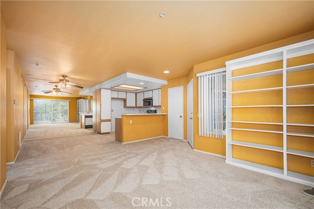 Detail Gallery Image 13 of 58 For 2800 Keller Dr #243,  Tustin,  CA 92782 - 1 Beds | 1 Baths