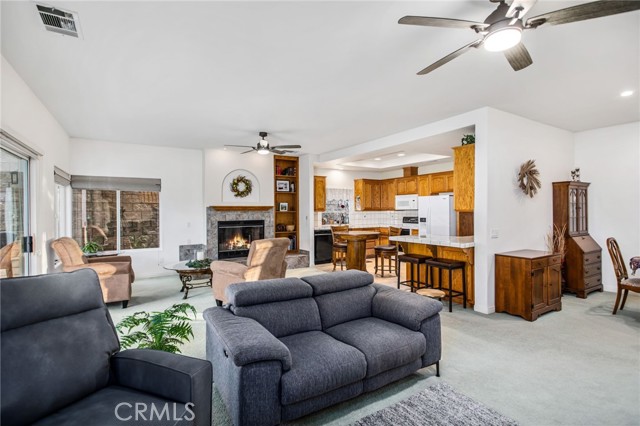 Detail Gallery Image 13 of 55 For 22410 Canyon Lake Dr, Canyon Lake,  CA 92587 - 3 Beds | 2/1 Baths
