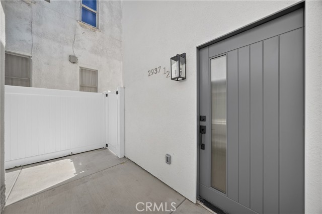 Front Image Thumbnail for CRSR26181744