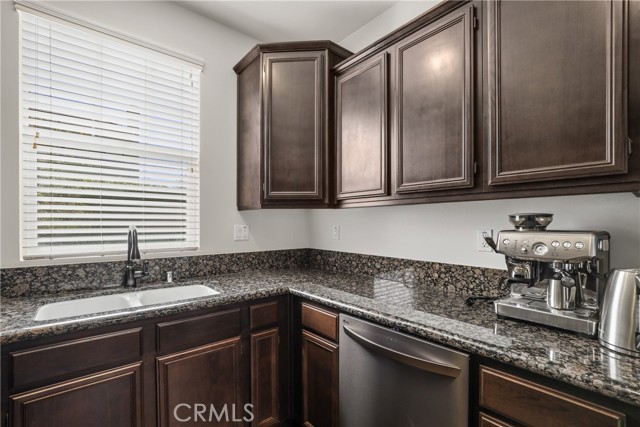 Detail Gallery Image 11 of 35 For 45930 Daviana Way, Temecula,  CA 92592 - 4 Beds | 2/1 Baths