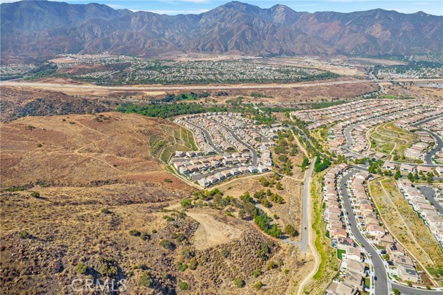 11085 Canyon Circle, Corona CA: https://media.crmls.org/medias/7af47601-b2da-4ad6-9a4f-1ac85d3dbef0.jpg