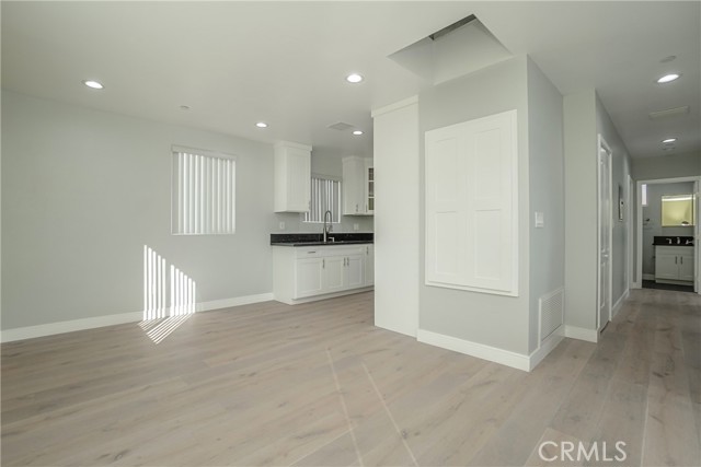 531 80 W 80th ,Los Angeles, Los Angeles CA: https://media.crmls.org/medias/7af5c446-9493-4cd4-a53c-fbbcdb981f1a.jpg