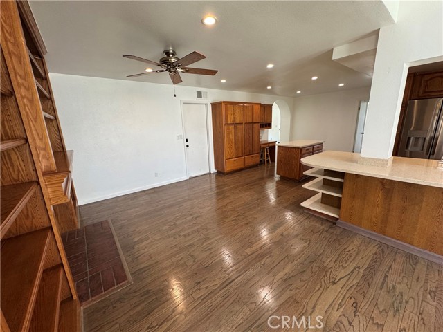Detail Gallery Image 9 of 30 For 22479 Tula Dr, Saugus,  CA 91350 - 4 Beds | 2 Baths