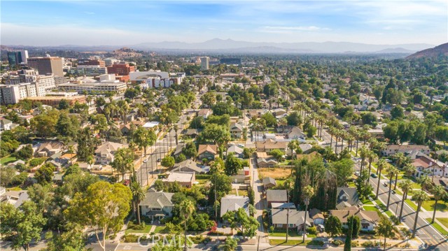 4040 3rd Street, Riverside, California 92501, 4 Bedrooms Bedrooms, ,2 BathroomsBathrooms,Single Family Residence,For Sale,3rd,EV24140119