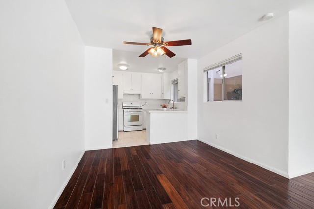 Detail Gallery Image 38 of 42 For 1101 Lincoln Bld 1a,  Santa Monica,  CA 90403 - 2 Beds | 2 Baths