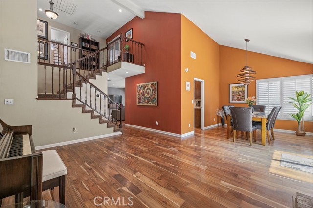 Detail Gallery Image 10 of 53 For 23644 Mesa Ct, Valencia,  CA 91355 - 3 Beds | 3 Baths
