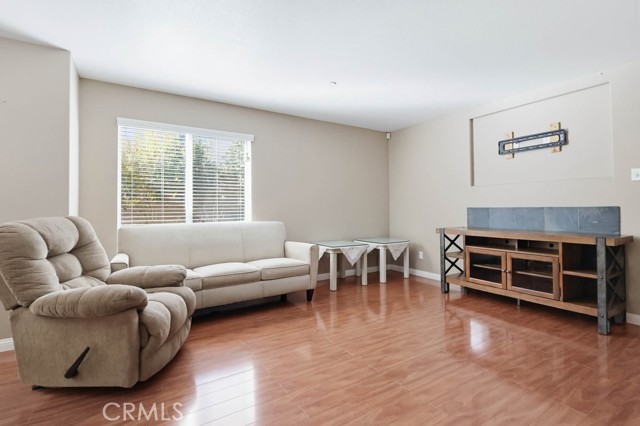 Detail Gallery Image 8 of 50 For 3076 Parkway Circle, El Monte,  CA 91733 - 4 Beds | 2/1 Baths