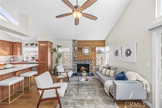 4 Ribera, Irvine CA: https://media.crmls.org/medias/7afca10a-7bb2-46e4-b1e6-685b1fb996d6.jpg