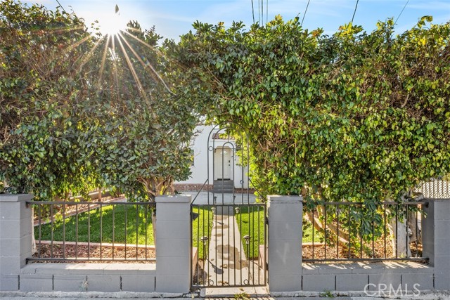 Detail Gallery Image 2 of 26 For 4134 W 107th St, Inglewood,  CA 90304 - 3 Beds | 2 Baths