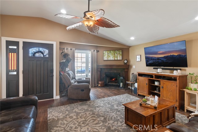 Detail Gallery Image 7 of 33 For 23714 Alliene Ave, Torrance,  CA 90501 - 4 Beds | 2 Baths