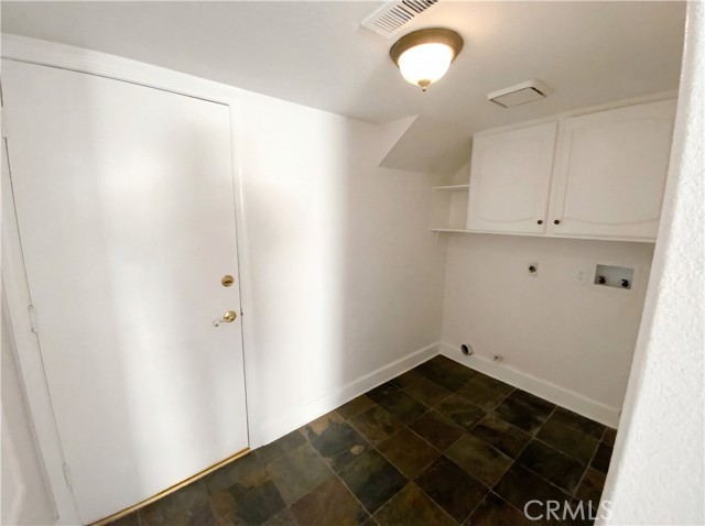 Detail Gallery Image 16 of 42 For 3303 Deaver, Corona,  CA 92882 - 3 Beds | 3 Baths