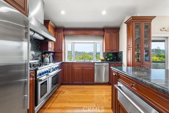 Detail Gallery Image 14 of 38 For 12782 Periwinkle, North Tustin,  CA 92705 - 5 Beds | 3/1 Baths