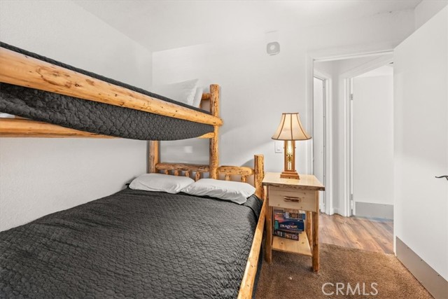 Detail Gallery Image 12 of 24 For 760 Blue Jay #1,  Big Bear Lake,  CA 92315 - 3 Beds | 3 Baths