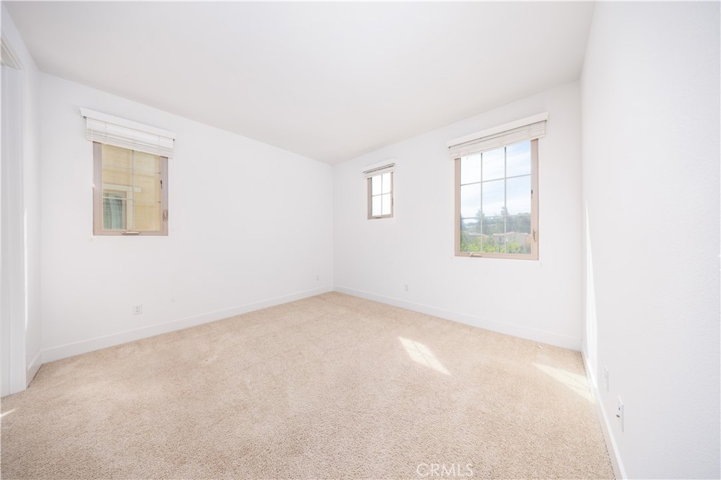 MLS #OC25171450 img 22