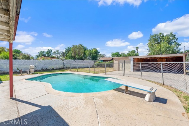 Detail Gallery Image 40 of 47 For 5382 Crest, Riverside,  CA 92503 - 4 Beds | 1/1 Baths