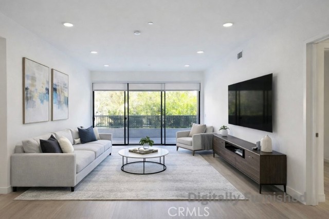 Detail Gallery Image 6 of 20 For 12012 Valleyheart Dr #203,  Studio City,  CA 91604 - 2 Beds | 2 Baths