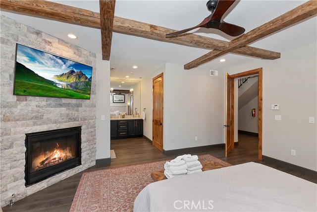 Detail Gallery Image 31 of 73 For 1224 Wolf Creek Ct, Big Bear Lake,  CA 92315 - 6 Beds | 4/1 Baths