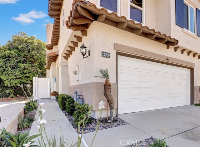 Detail Gallery Image 3 of 37 For 2000 San Antonio Dr, Corona, Corona,  CA 92882 - 3 Beds | 2/1 Baths