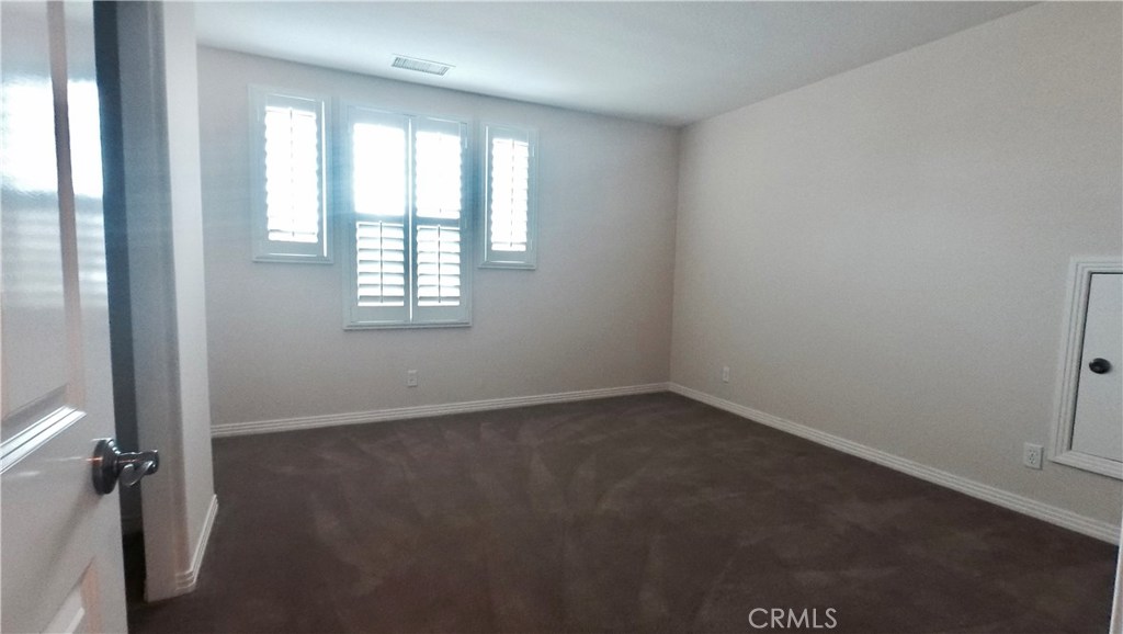 MLS #OC25255178 image #8