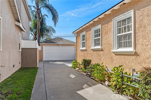 Detail Gallery Image 35 of 36 For 5919 Bellflower Bld, Lakewood,  CA 90713 - 3 Beds | 2 Baths