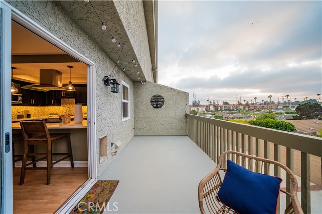 609 Meyer Lane, Redondo Beach, California 90278, 2 Bedrooms Bedrooms, ,1 BathroomBathrooms,Residential,Sold,Meyer,SB21203069
